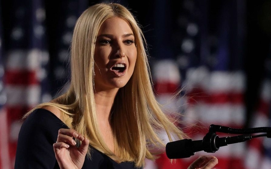 Ái nữ Ivanka của Tổng thống Trump ra sức ca ngợi và bảo vệ cha